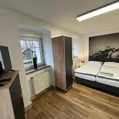 Dom Goscinny Gerus Bed & Breakfast