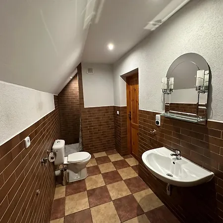 Bed & Breakfast Dom Goscinny Gerus 3*