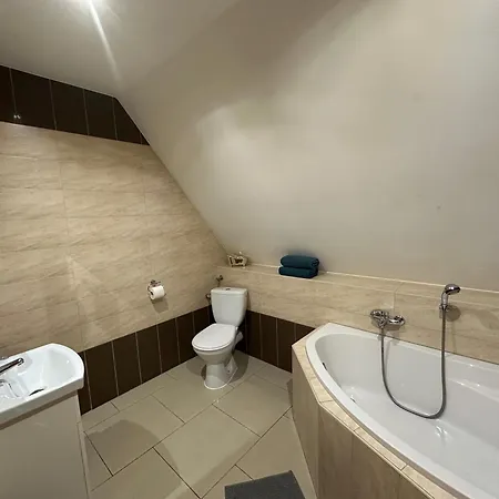 Dom Goscinny Gerus Plawna (Lwowek)