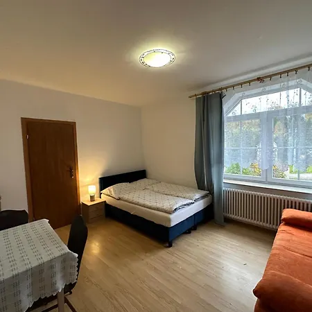 Nocleg ze śniadaniem Dom Gościnny Gerus Plawna (Lwowek)