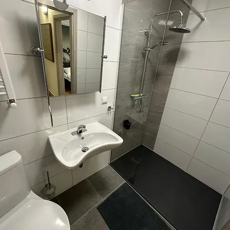 Bed & Breakfast Dom Goscinny Gerus 3*