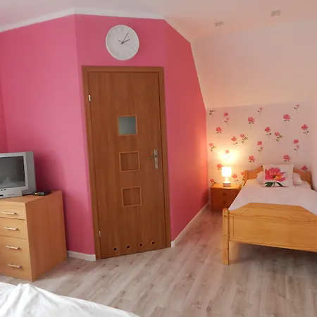 Dom Goscinny Gerus Bed & Breakfast 3*