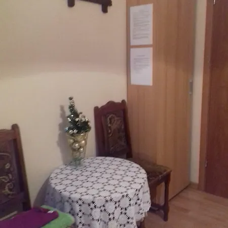 Nocleg ze śniadaniem Dom Gościnny Gerus Plawna (Lwowek)