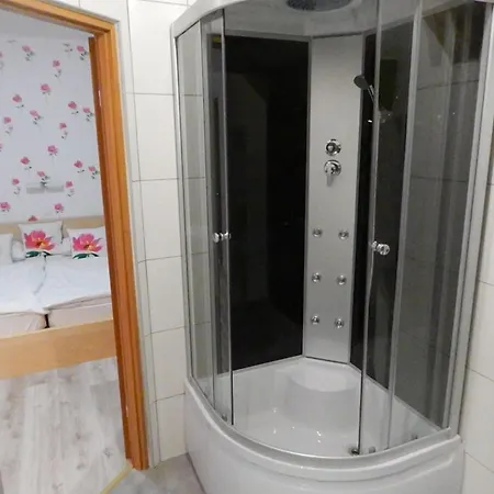 Nocleg ze śniadaniem Dom Gościnny Gerus 3*
