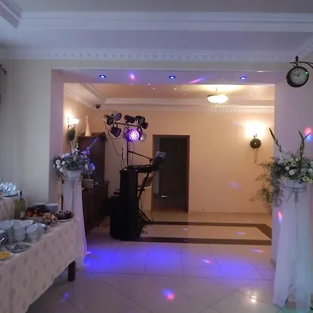 Bed & Breakfast Dom Goscinny Gerus 3*