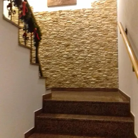 Bed & Breakfast Dom Goscinny Gerus 3*