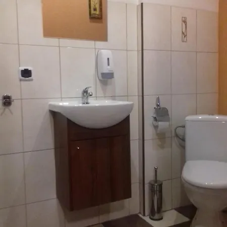 Dom Gościnny Gerus Plawna (Lwowek)