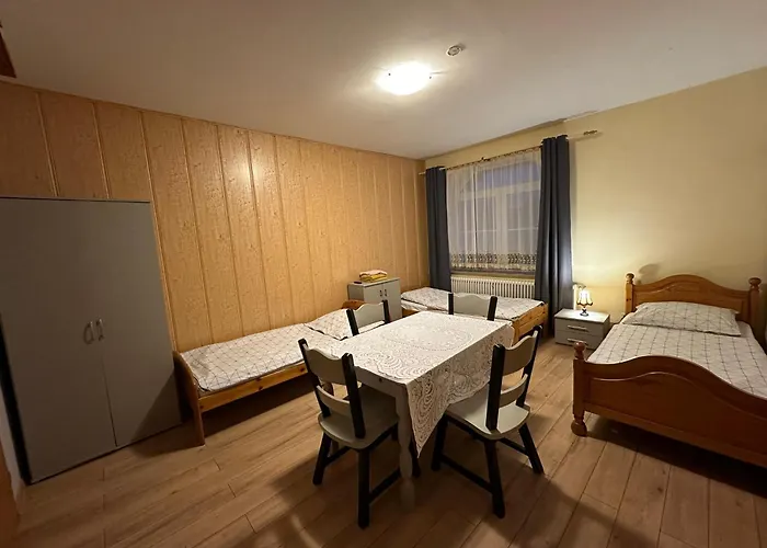 Dom Goscinny Gerus Plawna (Lwowek)