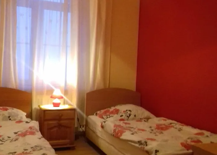 Dom Goscinny Gerus 3* Plawna (Lwowek)